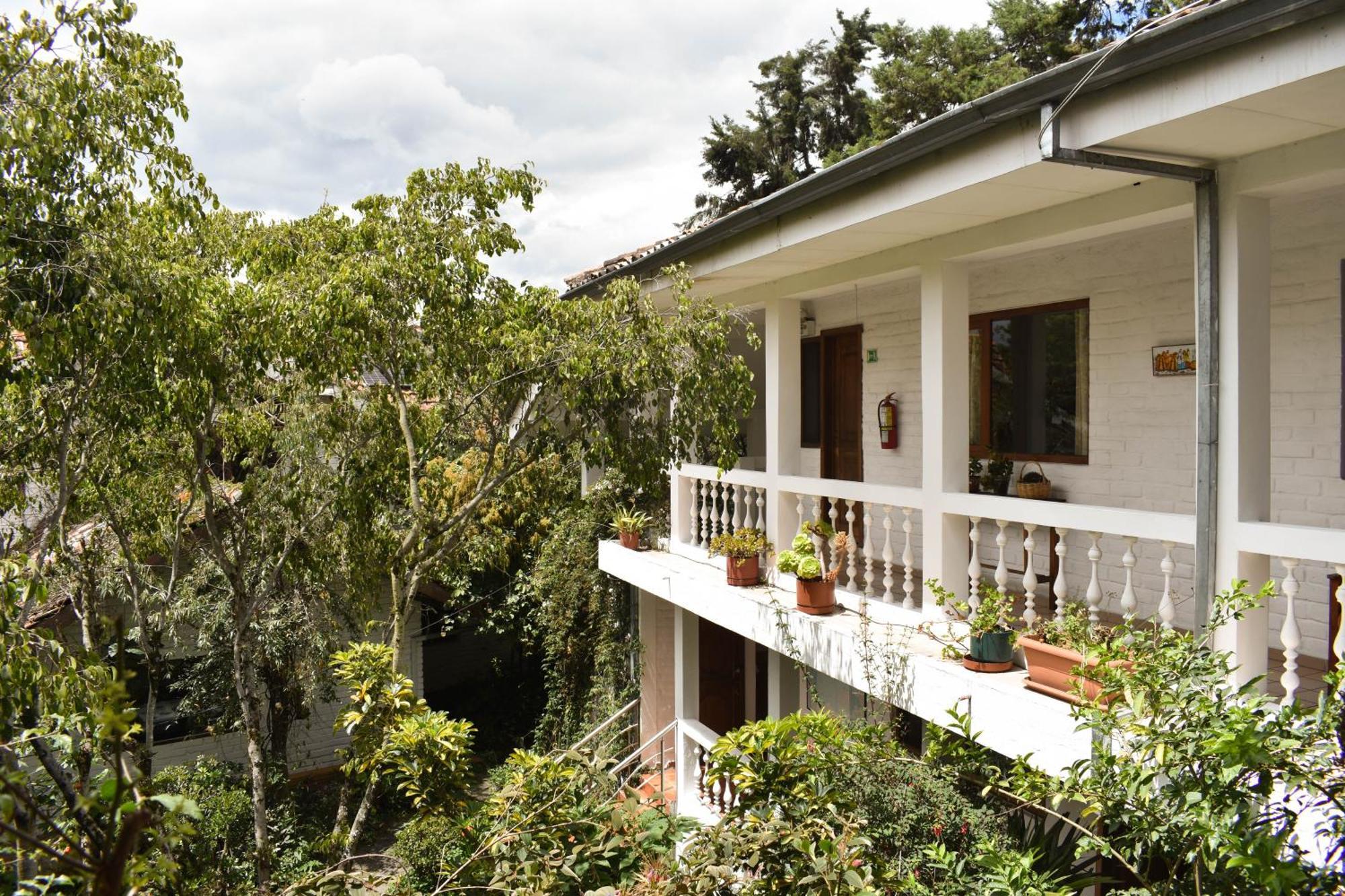 Apartamentos Otorongo Cuenca Ecuador Екстериор снимка
